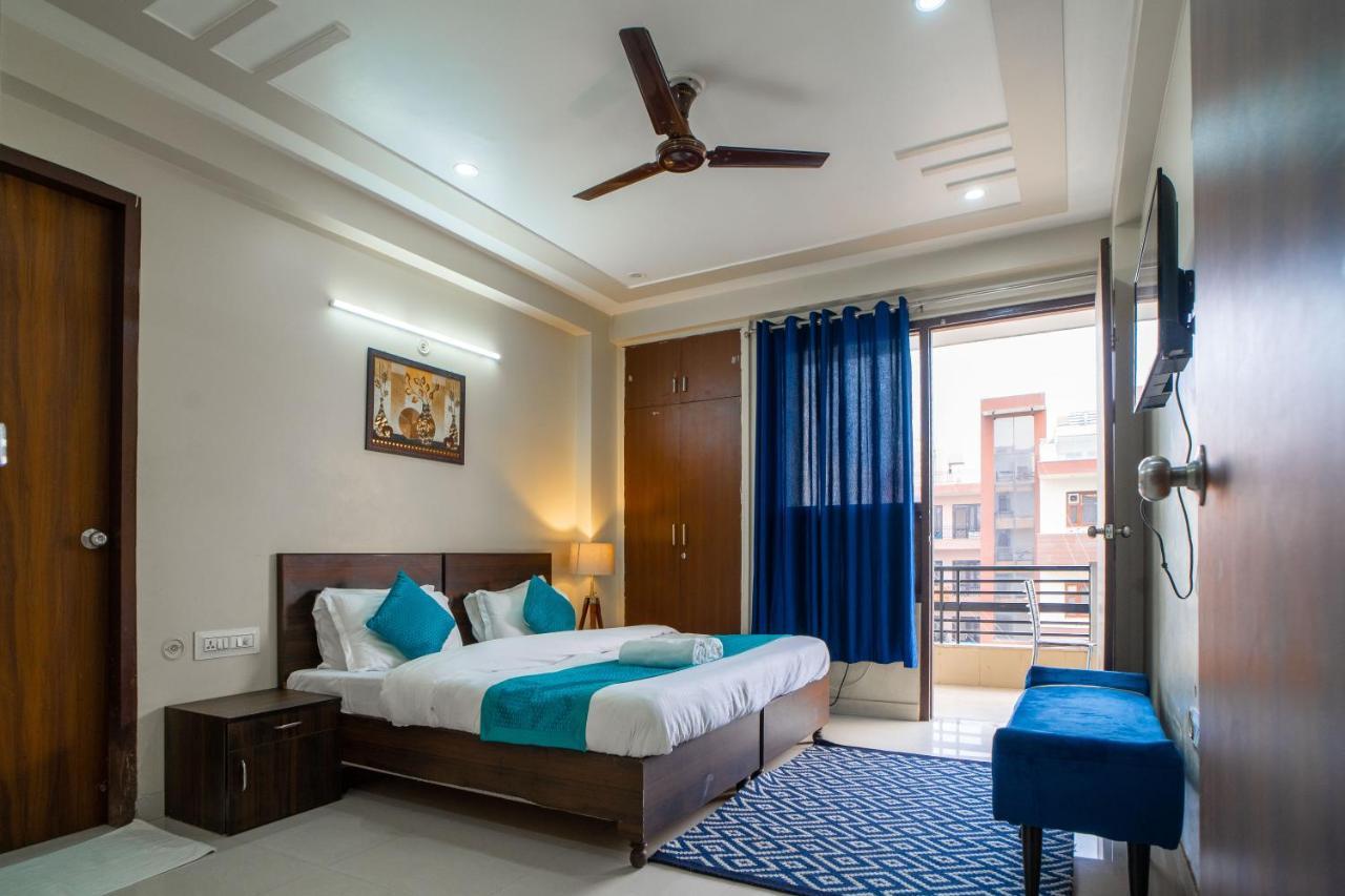 The Lodgers 2 Bhk Serviced Apartment Infront Of Artemis Hospital Ґурґаон Екстер'єр фото