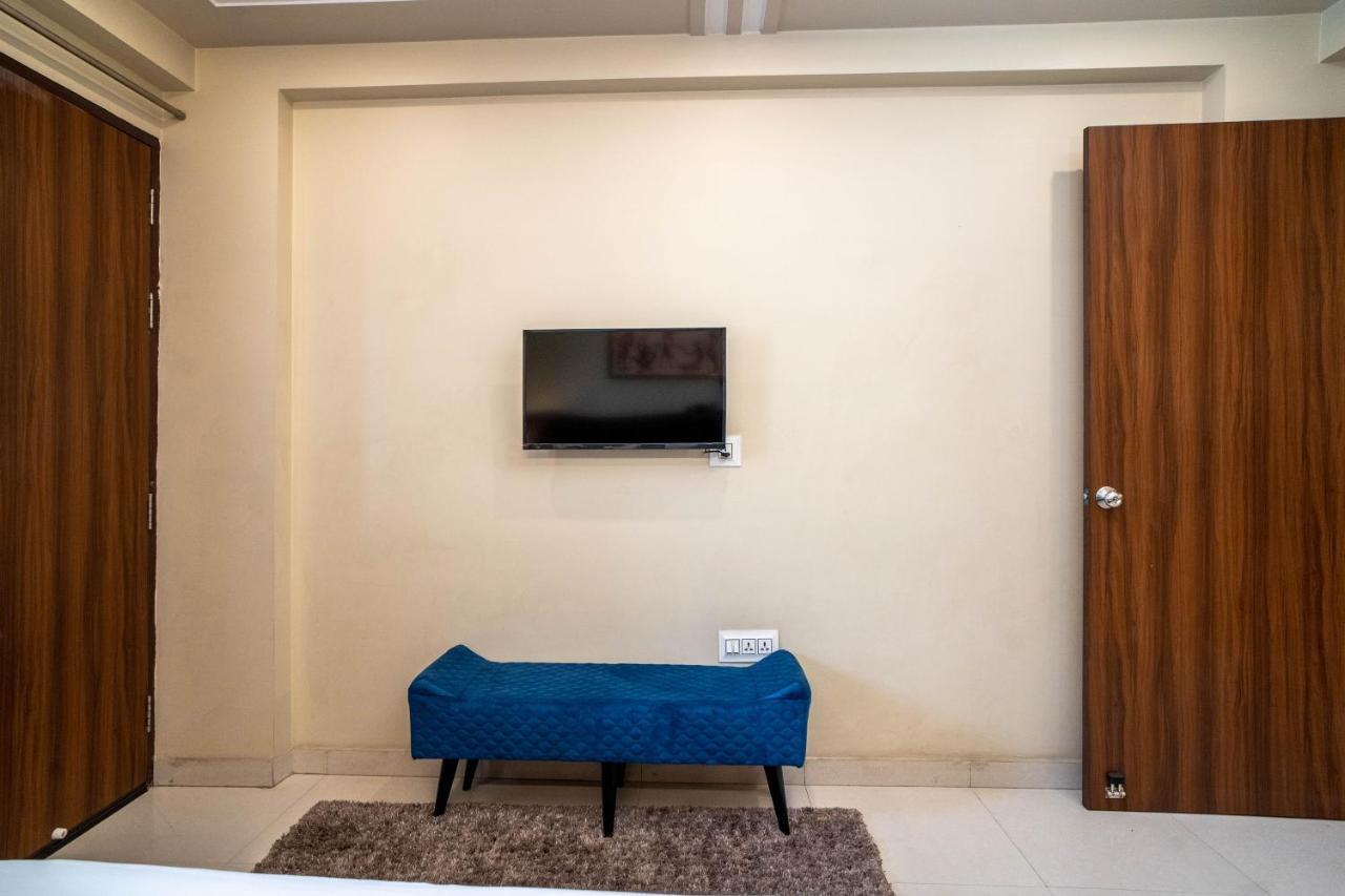 The Lodgers 2 Bhk Serviced Apartment Infront Of Artemis Hospital Ґурґаон Екстер'єр фото