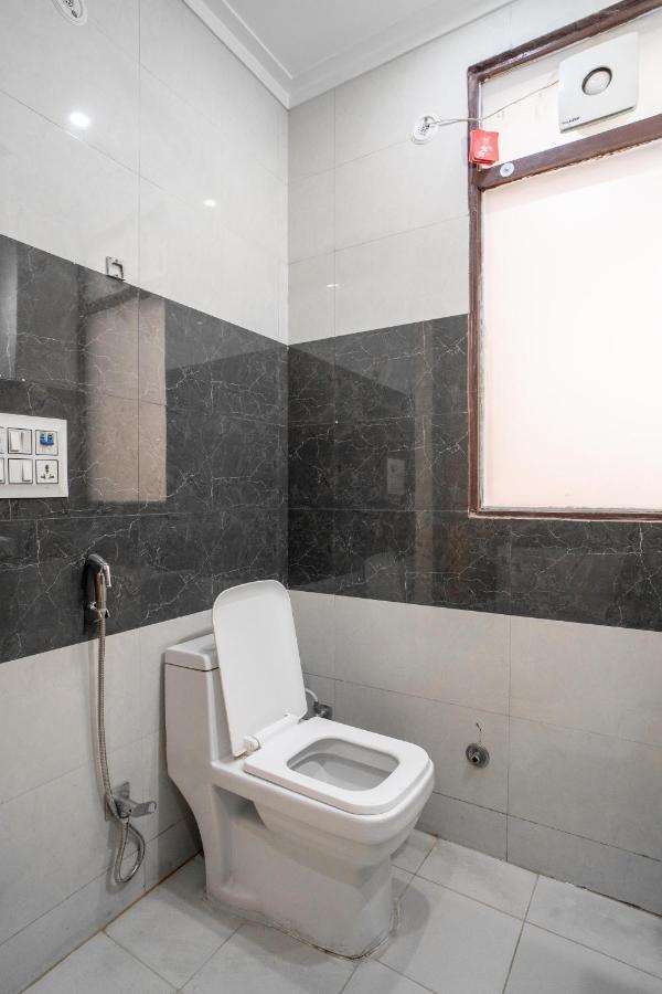 The Lodgers 2 Bhk Serviced Apartment Infront Of Artemis Hospital Ґурґаон Екстер'єр фото