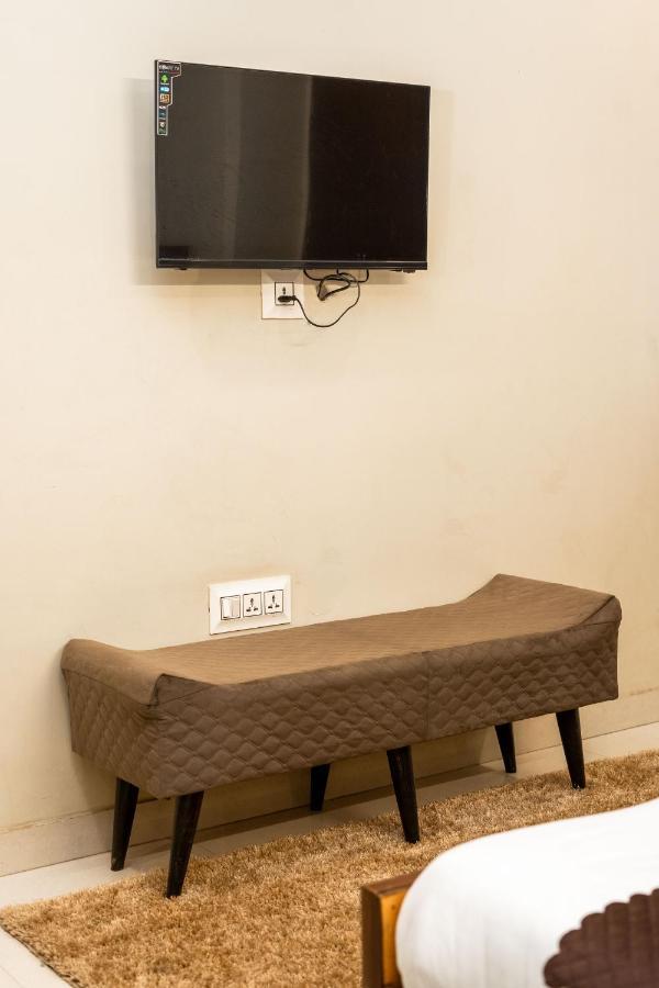 The Lodgers 2 Bhk Serviced Apartment Infront Of Artemis Hospital Ґурґаон Екстер'єр фото