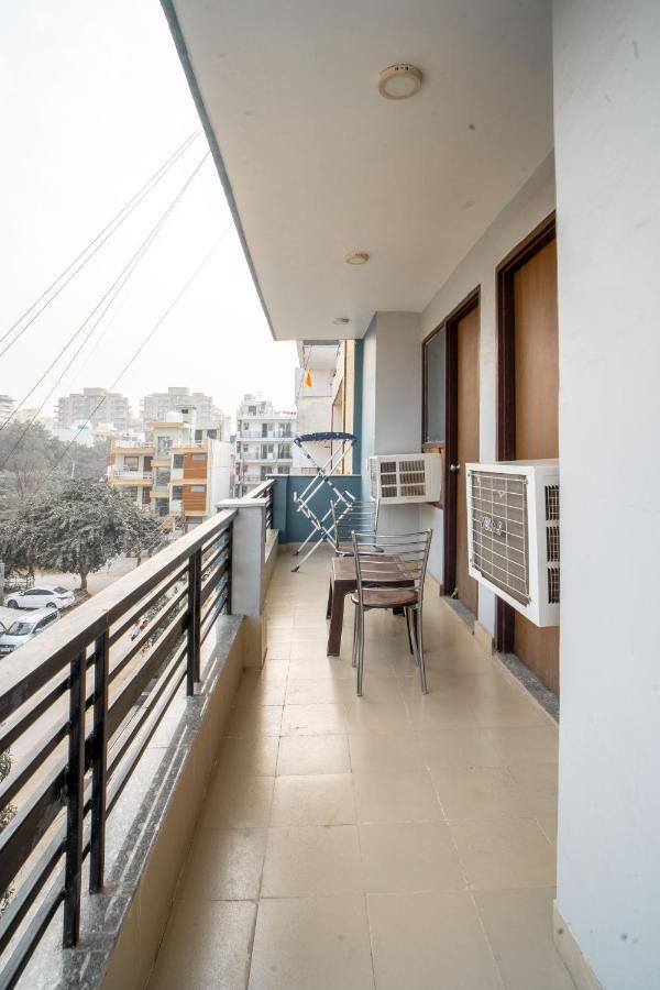 The Lodgers 2 Bhk Serviced Apartment Infront Of Artemis Hospital Ґурґаон Екстер'єр фото