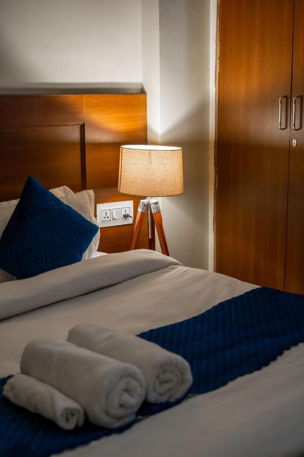 The Lodgers 2 Bhk Serviced Apartment Infront Of Artemis Hospital Ґурґаон Екстер'єр фото