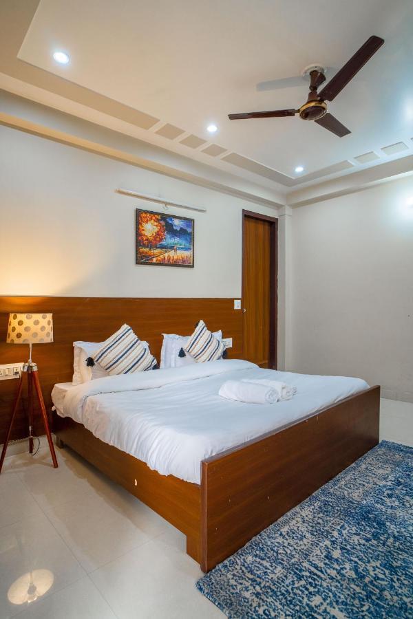 The Lodgers 2 Bhk Serviced Apartment Infront Of Artemis Hospital Ґурґаон Екстер'єр фото