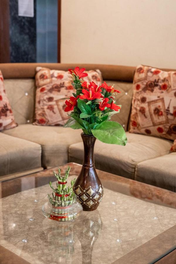 The Lodgers 2 Bhk Serviced Apartment Infront Of Artemis Hospital Ґурґаон Екстер'єр фото