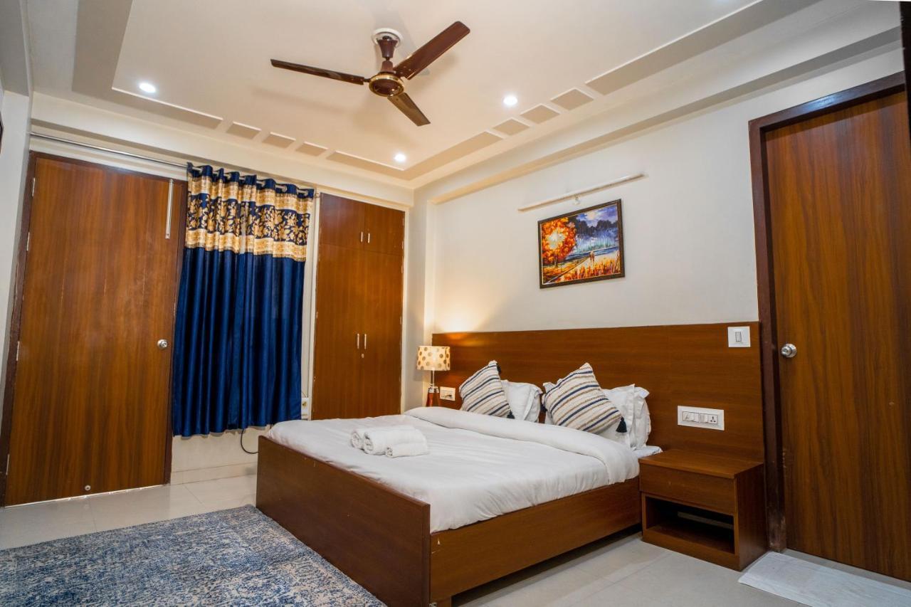 The Lodgers 2 Bhk Serviced Apartment Infront Of Artemis Hospital Ґурґаон Екстер'єр фото