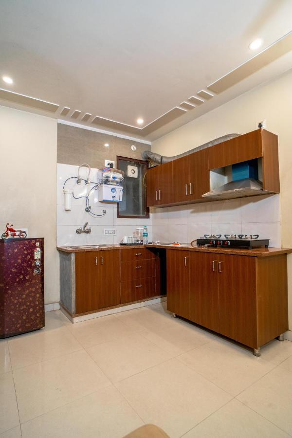 The Lodgers 2 Bhk Serviced Apartment Infront Of Artemis Hospital Ґурґаон Екстер'єр фото