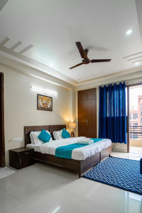 The Lodgers 2 Bhk Serviced Apartment Infront Of Artemis Hospital Ґурґаон Екстер'єр фото