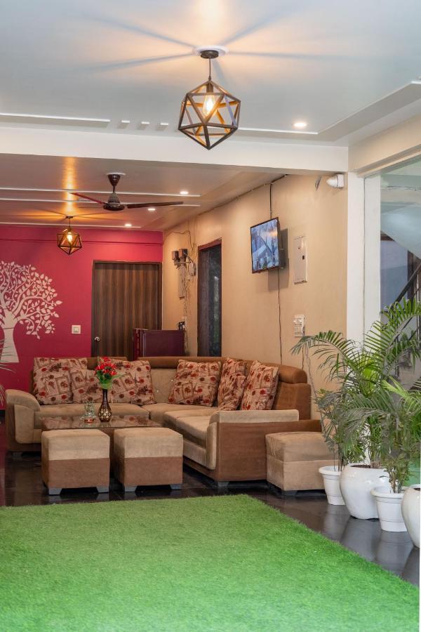 The Lodgers 2 Bhk Serviced Apartment Infront Of Artemis Hospital Ґурґаон Екстер'єр фото