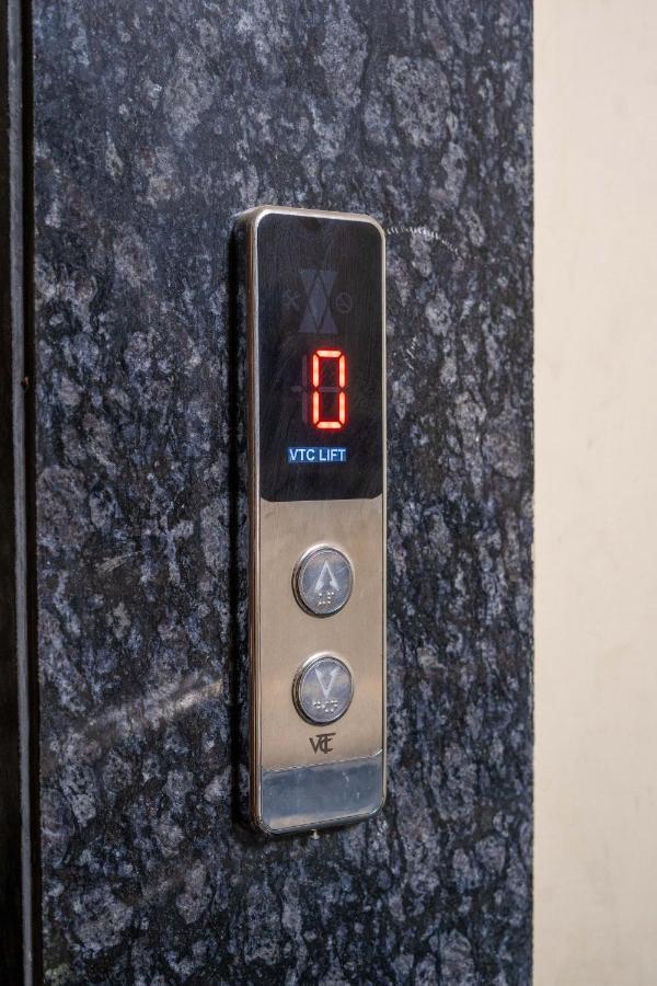 The Lodgers 2 Bhk Serviced Apartment Infront Of Artemis Hospital Ґурґаон Екстер'єр фото